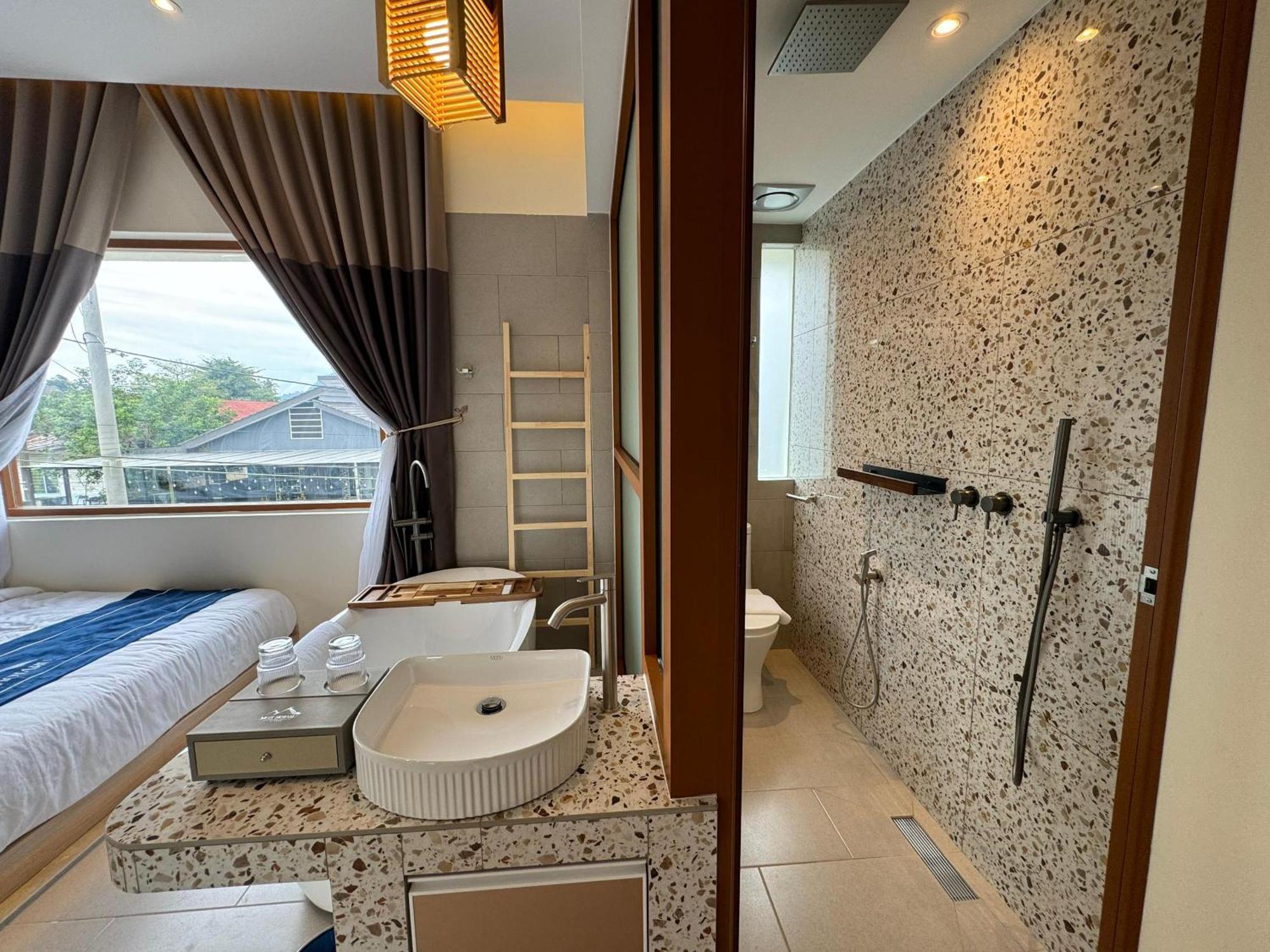 Muzi Boutique Hotel Ίπο Εξωτερικό φωτογραφία
