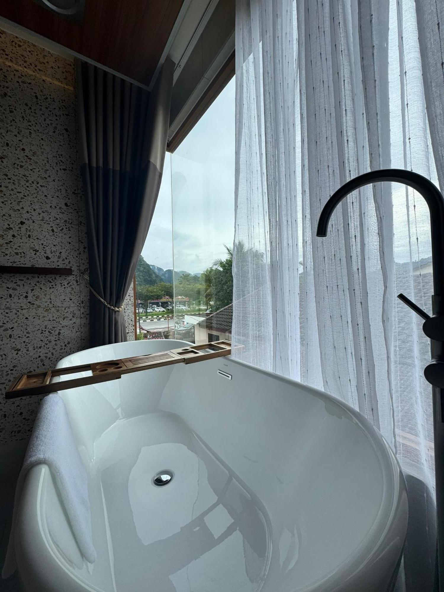 Muzi Boutique Hotel Ίπο Εξωτερικό φωτογραφία