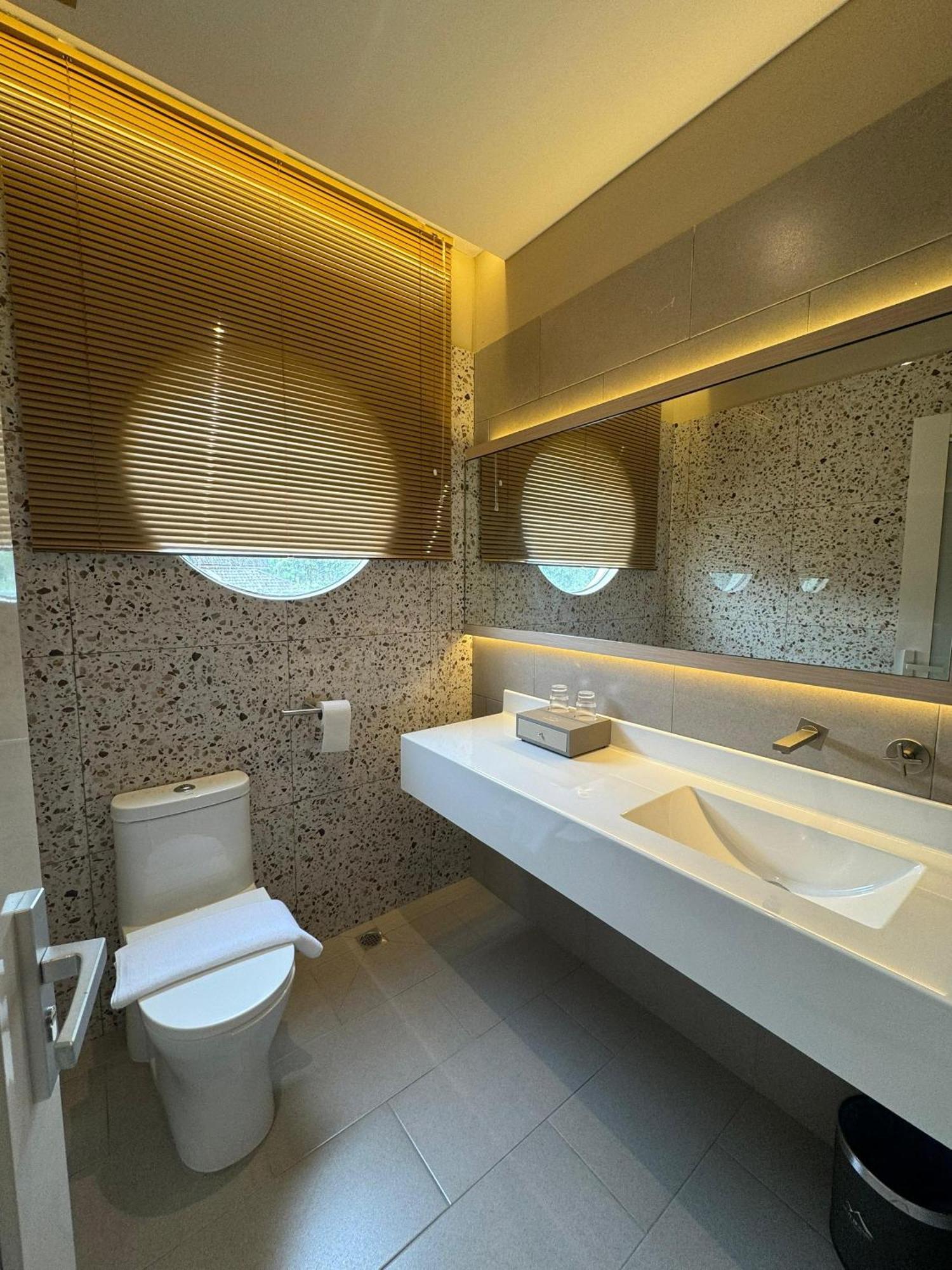 Muzi Boutique Hotel Ίπο Εξωτερικό φωτογραφία